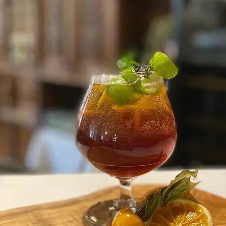 & Restaurant Zum Riesen فندق