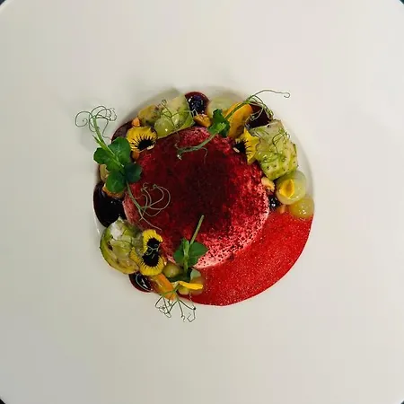 & Restaurant Zum Riesen فندق