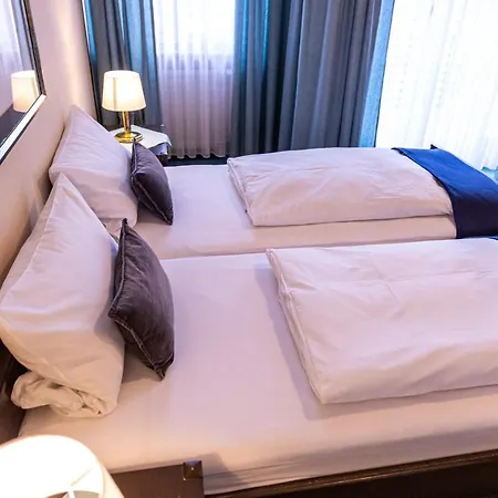 فندق & Restaurant Zum Riesen 3*