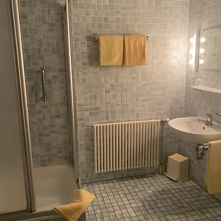 فندق & Restaurant Zum Riesen فالدورن