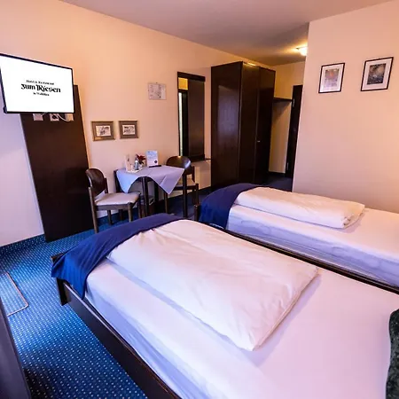 & Restaurant Zum Riesen 호텔