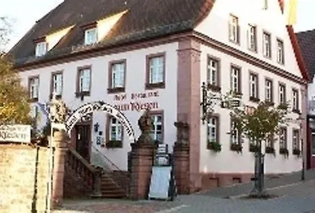 & Restaurant Zum Riesen 3* Wallduern