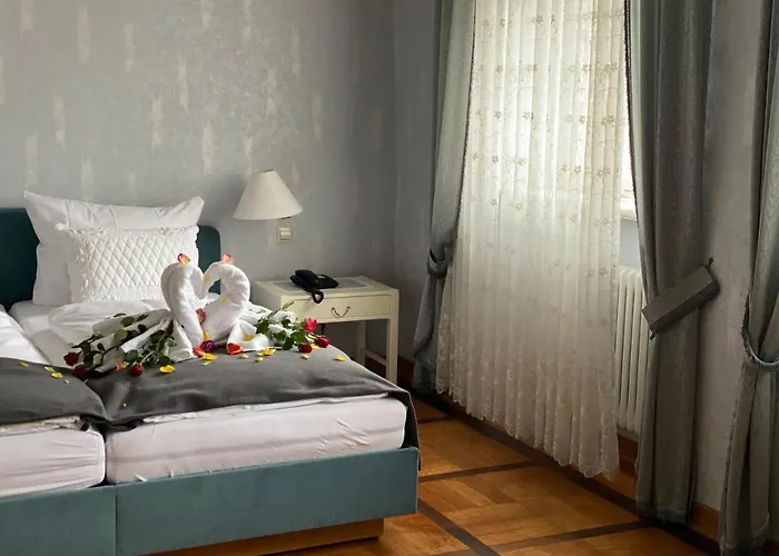 Отель & Restaurant Zum Riesen Вальдюрн